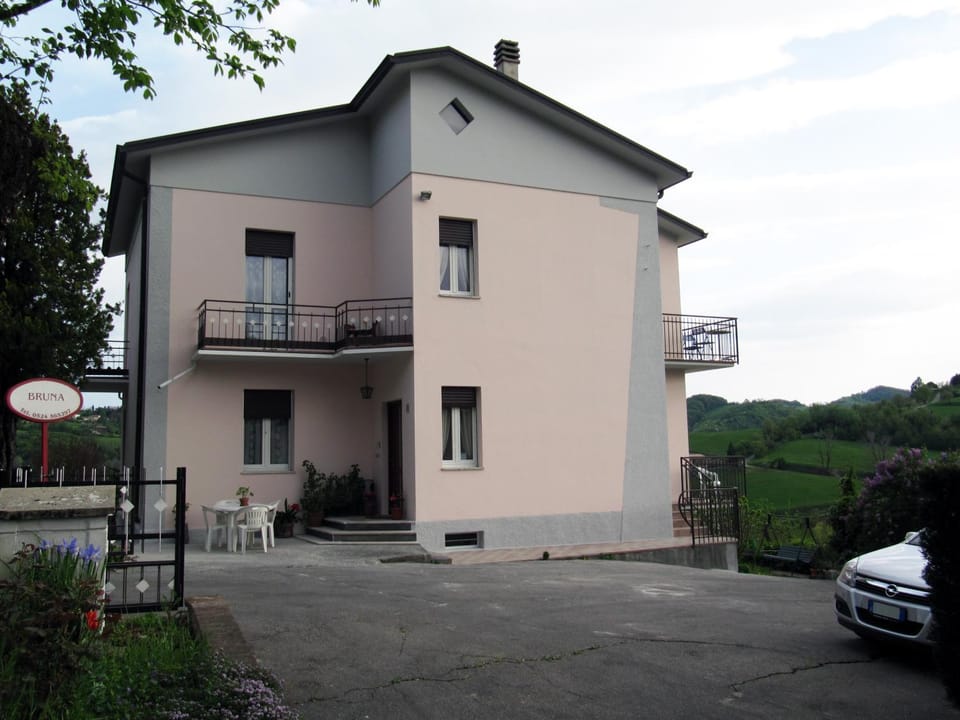 Facade/entrance, Garden