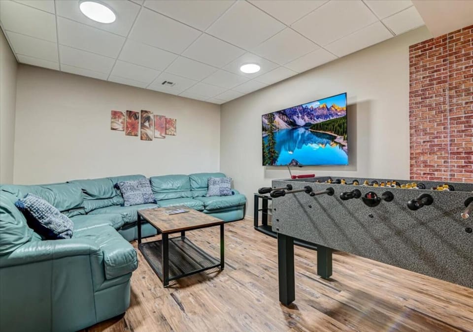 TV and multimedia, Living room, Seating area