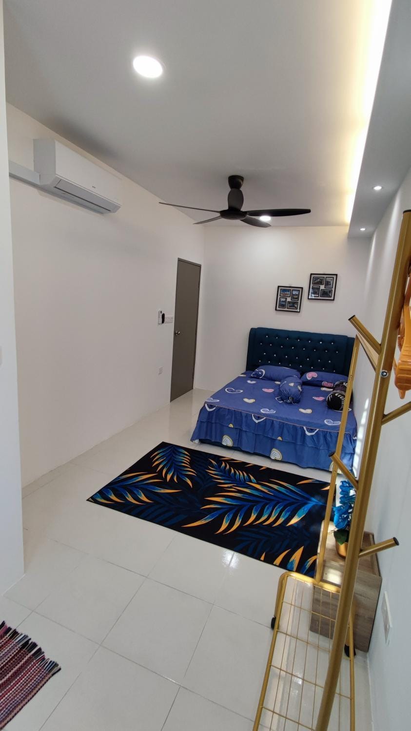 Bed, Bedroom, air conditioner