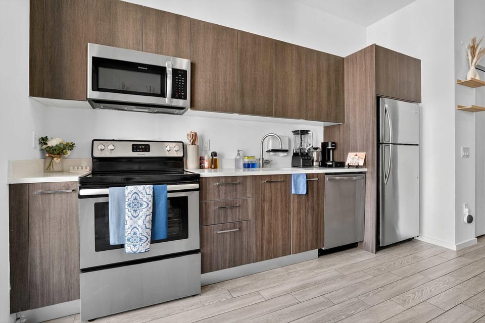 Downtown Miami Studio Bay View Cruise Port LuxePad Apartment in Miami