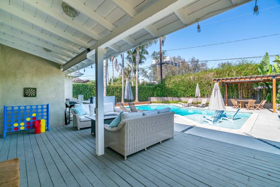 Patio, Day, Natural landscape, View (from property/room), Balcony/Terrace, Seating area, Evening entertainment, Pool view, Swimming pool, sunbed