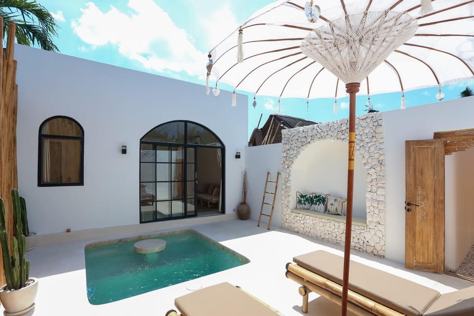 Patio, Day, Pool view, Swimming pool, sunbed