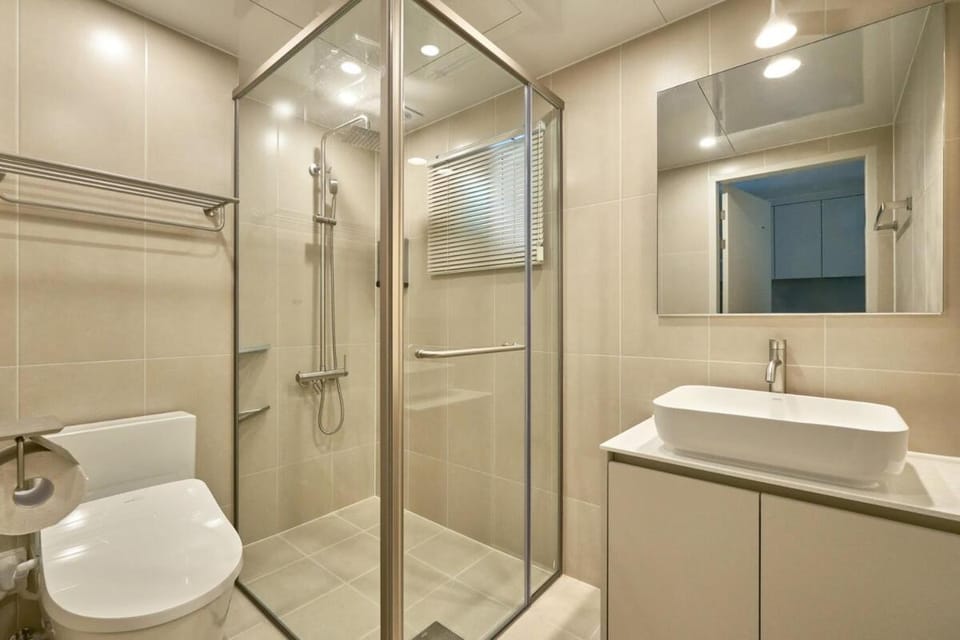 Shower, Toilet, Bathroom