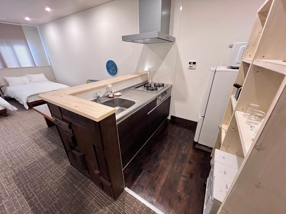 Bed, Kitchen or kitchenette, Photo of the whole room, Bedroom, stove