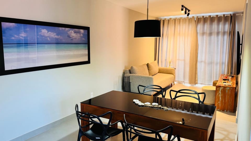 Communal lounge/ TV room, TV and multimedia, Living room, Seating area, Dining area