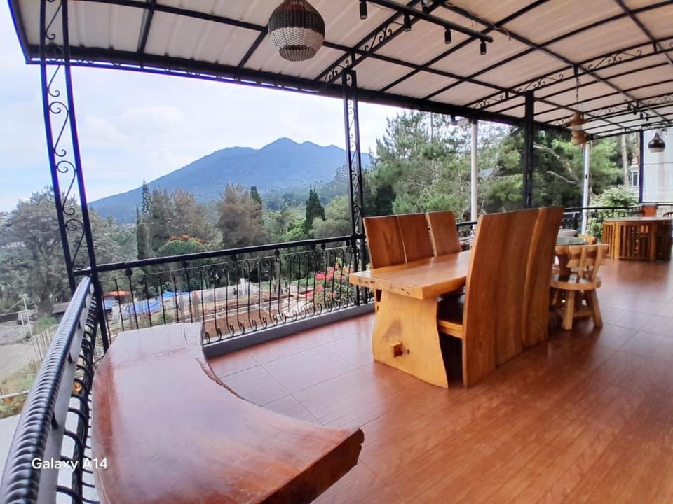 Villa Mountain Lembang Villa in Parongpong