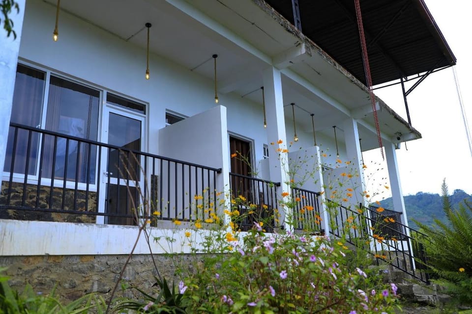O2 Thotalagala by Cadyshack Hotels & Resorts Hotel in Uva Province, Sri Lanka