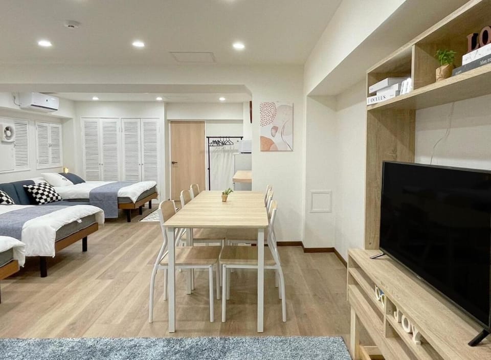 Bed, TV and multimedia, Bedroom, air conditioner