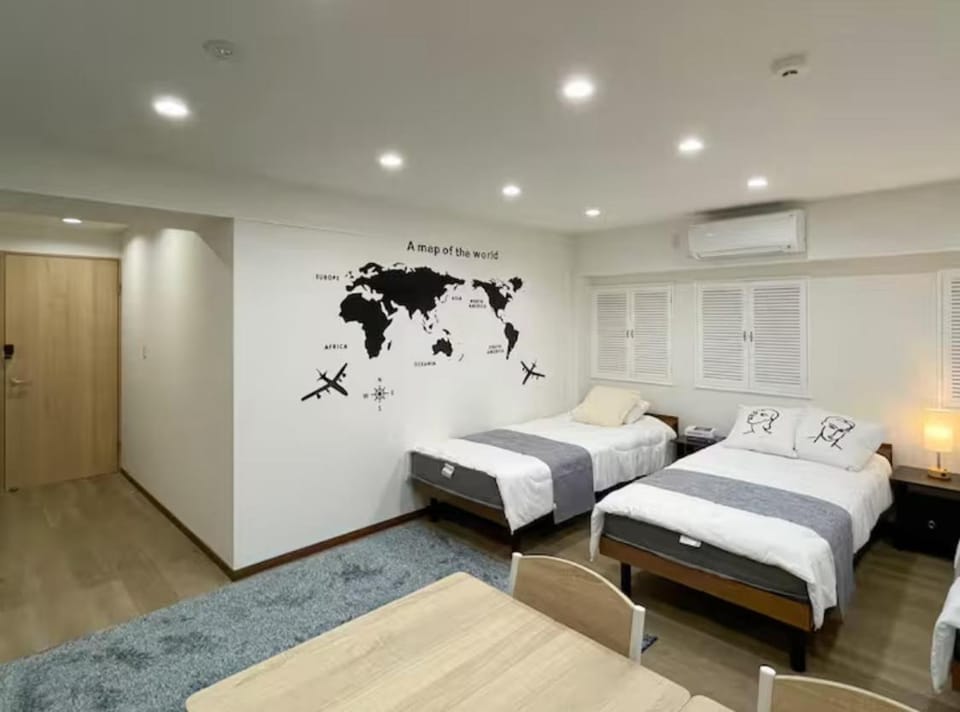 Bed, Bedroom, towels, air conditioner