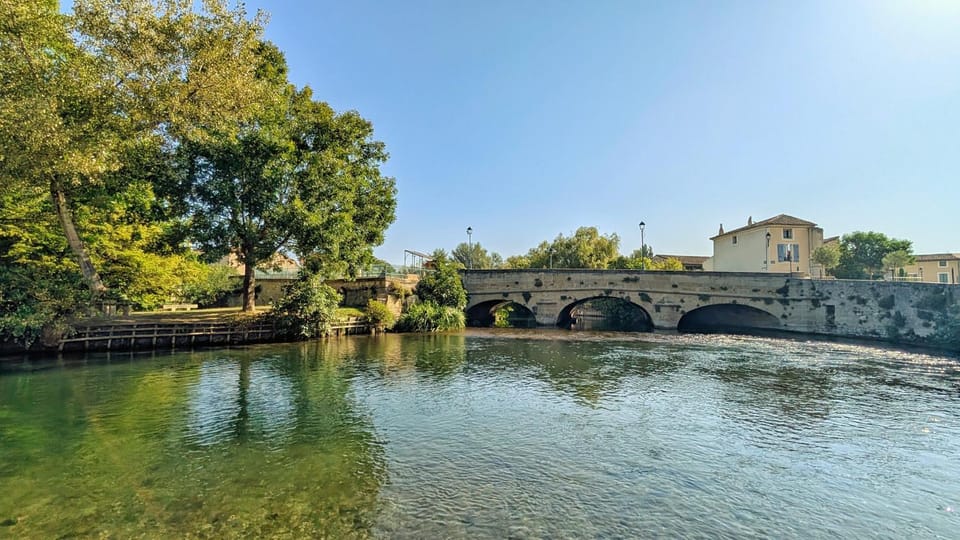 Nearby landmark, Day, Natural landscape, Landmark view, River view