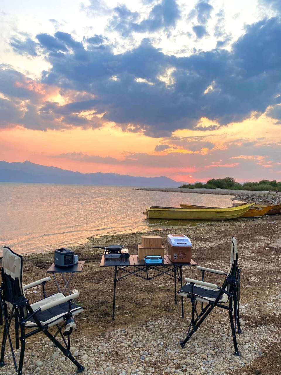 4x4 car camping Luxury tent in Montenegro