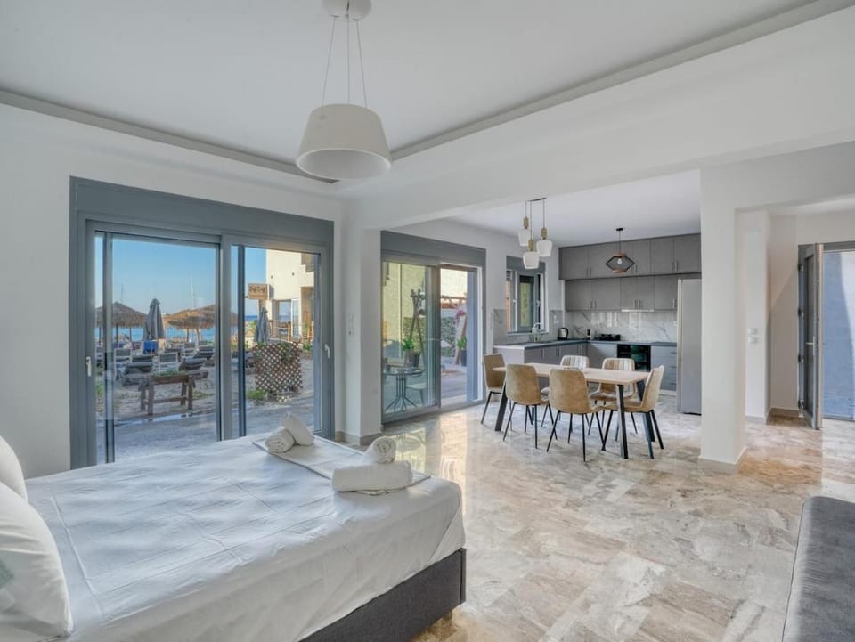 Diōni by the Beach Apartment in Kardamena