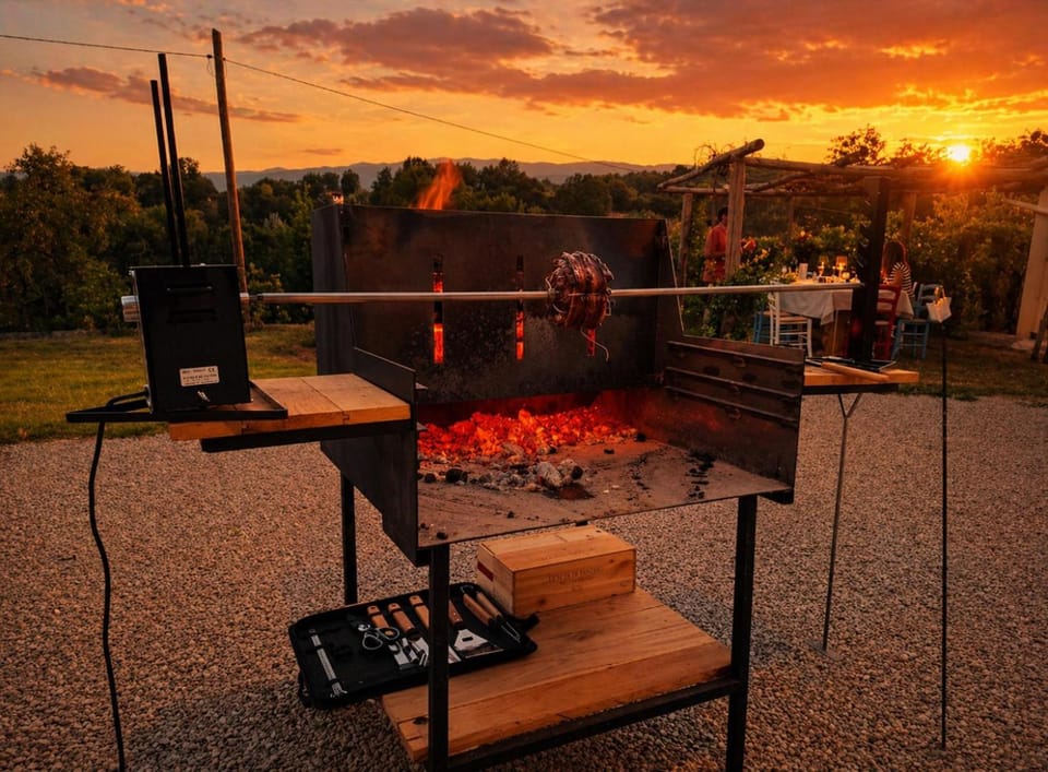 Natural landscape, BBQ facilities, Evening entertainment, Sunset