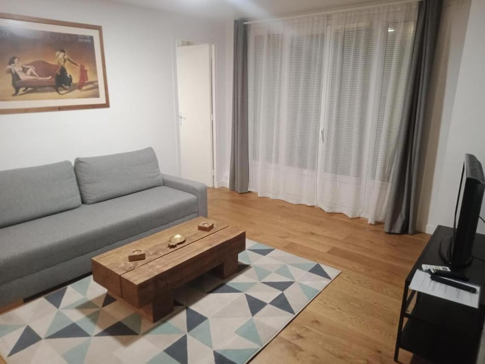 TRINQUAT Gare Saint Roch Apartment in Montpellier