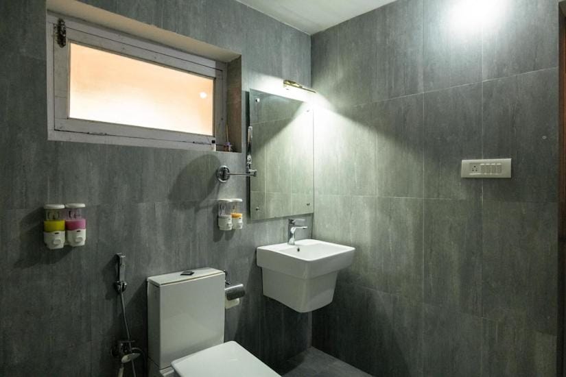 Toilet, Bathroom