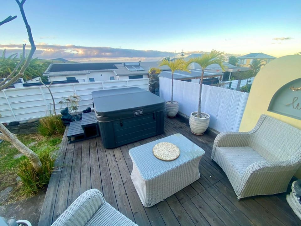 Hot Tub, Balcony/Terrace
