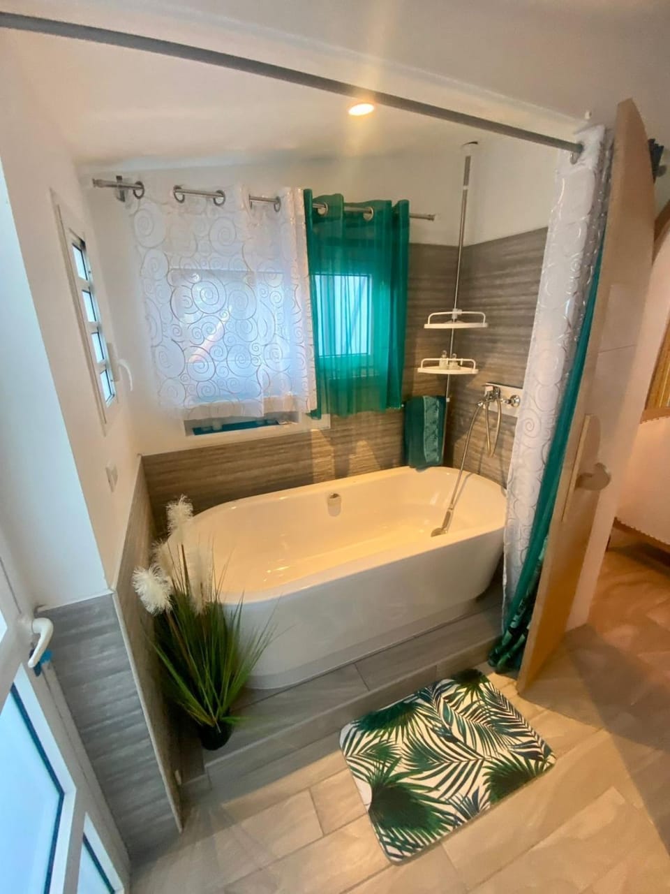 Bathroom, Bath