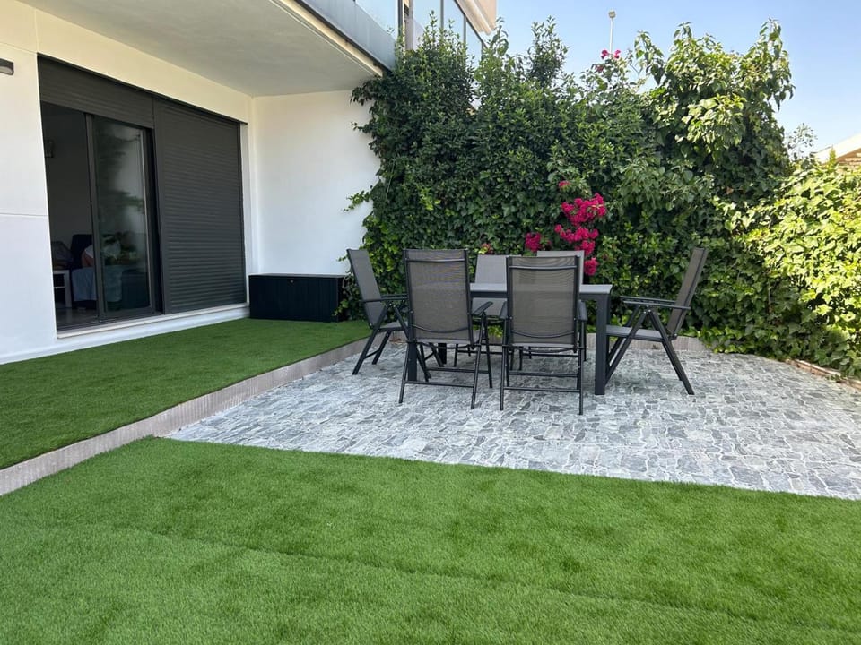 Patio, Spring, Garden, Balcony/Terrace, Seating area