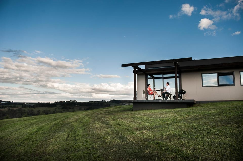 Property building, Day, Garden, Guests