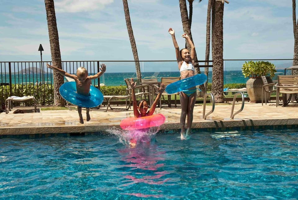 Swimming pool, Swimming pool