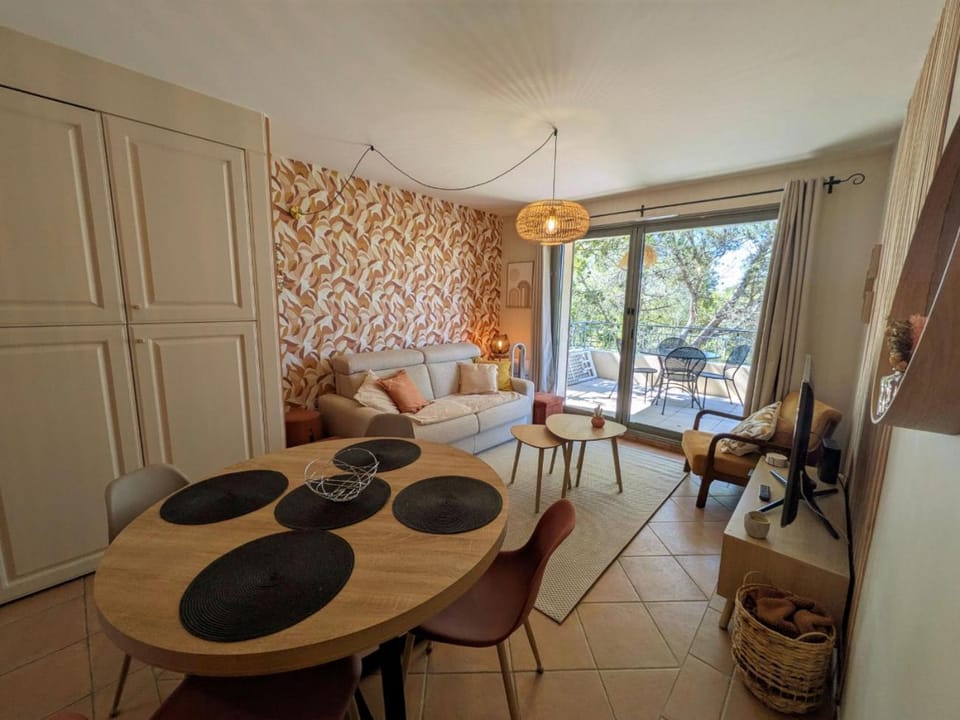 Golf apartment Apartment in L'Isle-sur-la-Sorgue