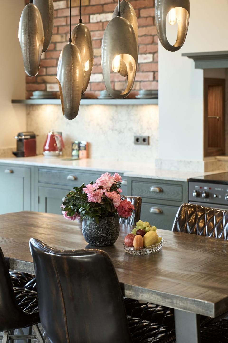 Kitchen or kitchenette, Food and drinks, Dining area, Food