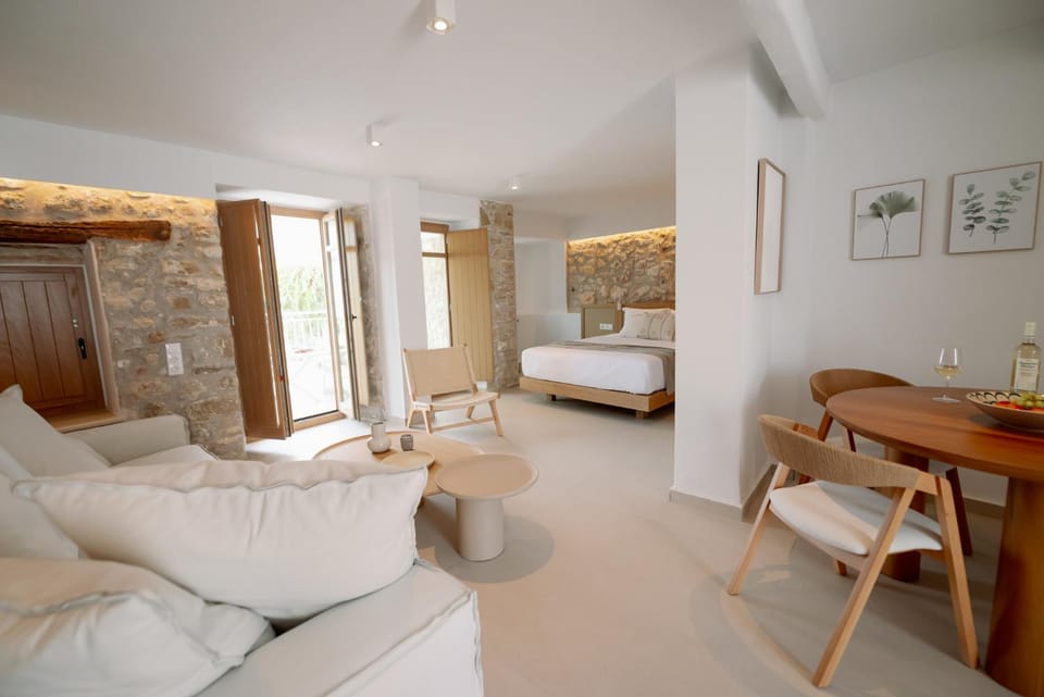 Living room, Photo of the whole room, Bedroom
