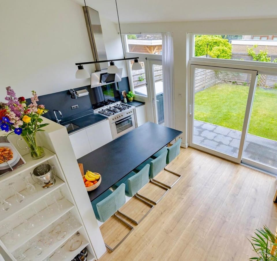 Kitchen or kitchenette, Dining area, Garden view