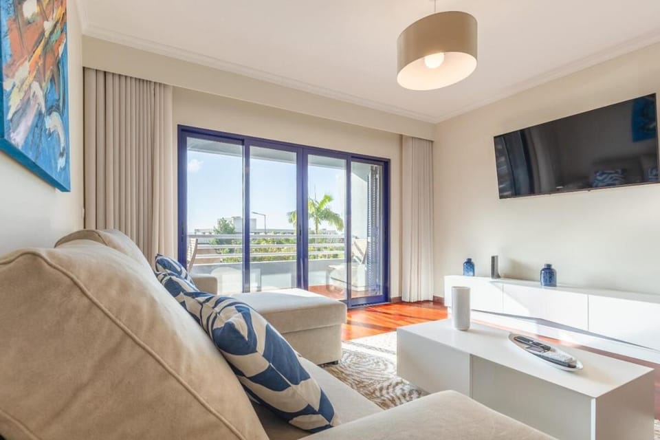 Suite Vista Mar Apartment in Funchal