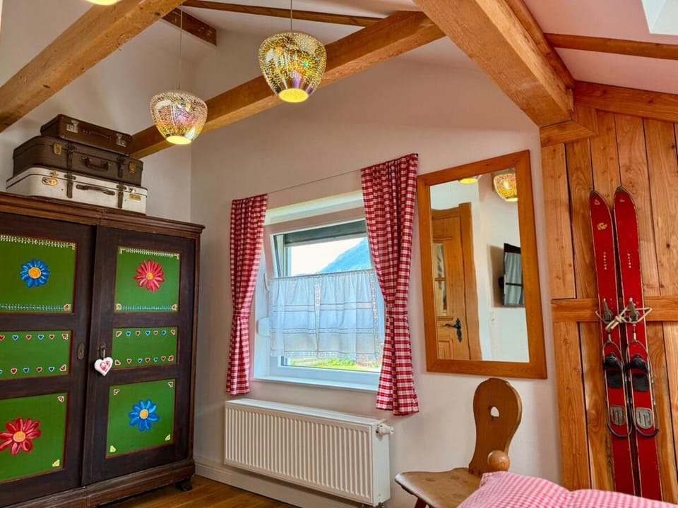 FeWo Pfronten - Berge und Bilder OG Apartment in Pfronten