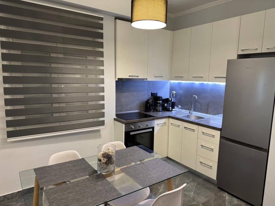 Inu # Wait Fresh and New Apartment in Thessaloniki