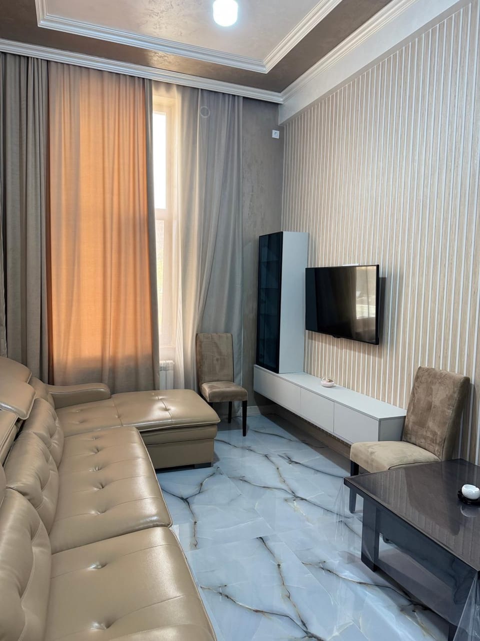 Communal lounge/ TV room, TV and multimedia, Living room, Seating area