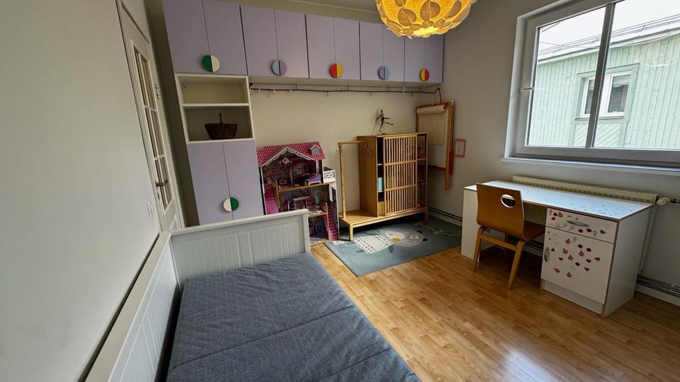 Bedroom, children