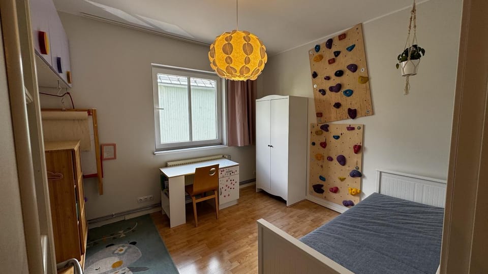 Bedroom, children, wardrobe