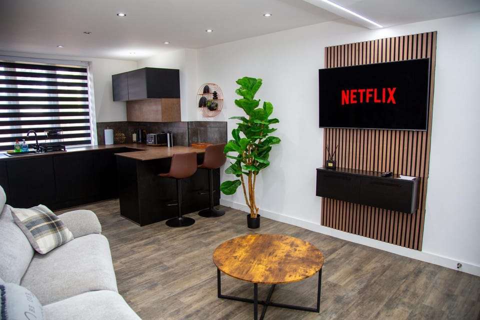 Communal lounge/ TV room, TV and multimedia, Kitchen or kitchenette, Living room