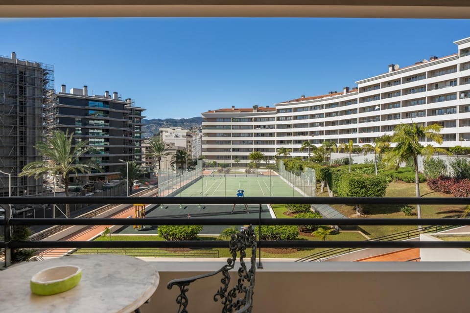 Property building, Day, View (from property/room), Balcony/Terrace