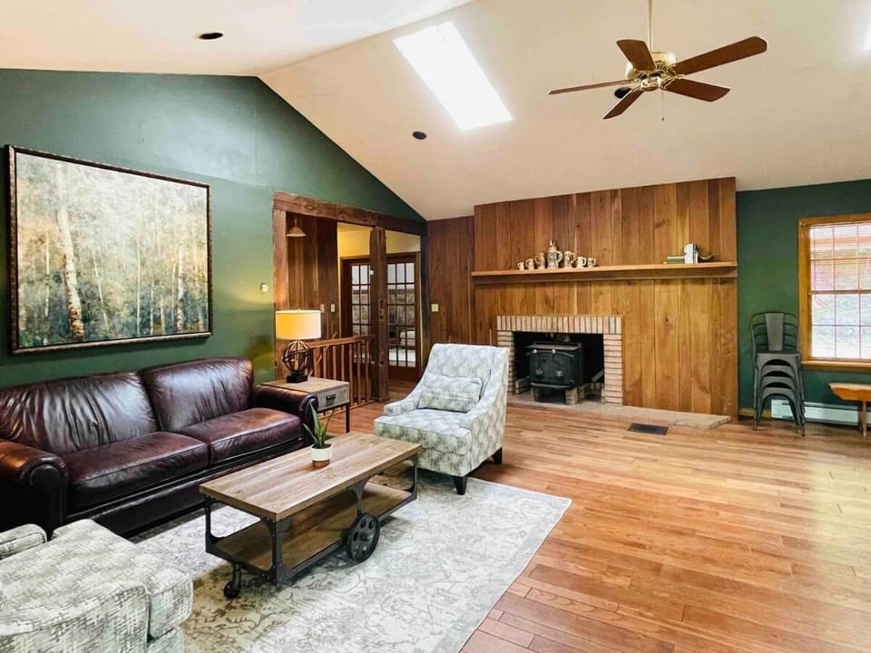 Hidden River Lodge at Hawk Mountain House in Pennsylvania