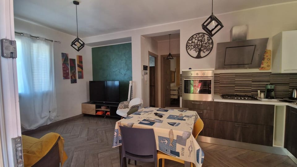 TV and multimedia, Kitchen or kitchenette