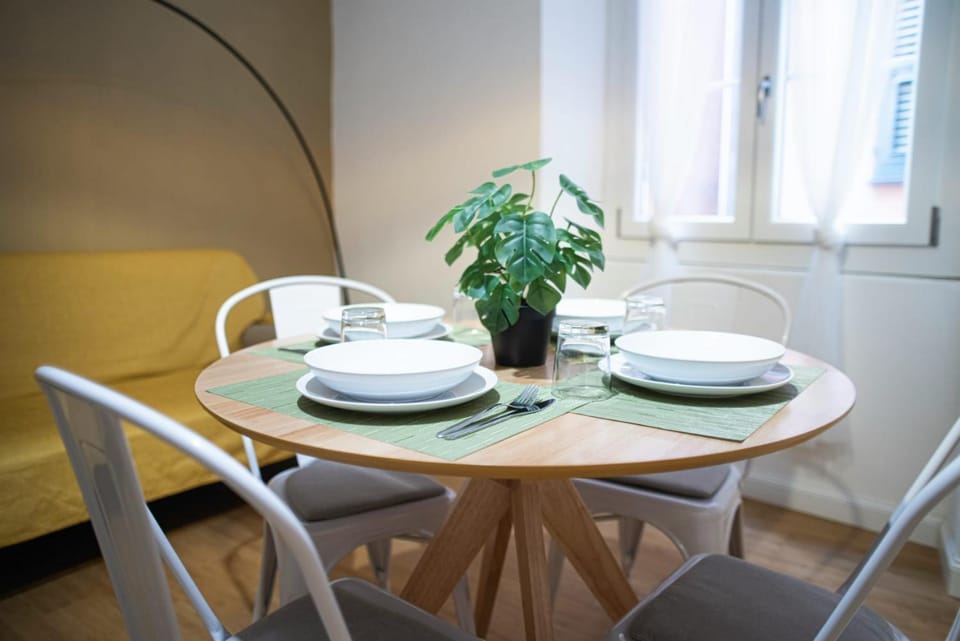 Living room, Dining area