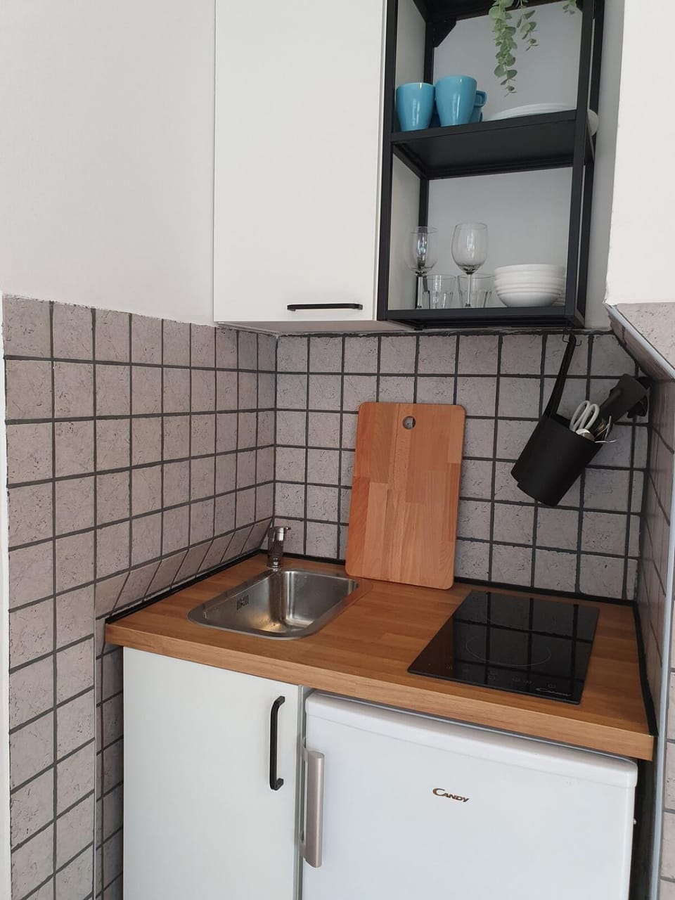 Sweet Vibes Studio at Šiška district, with Parking Apartment in Ljubljana