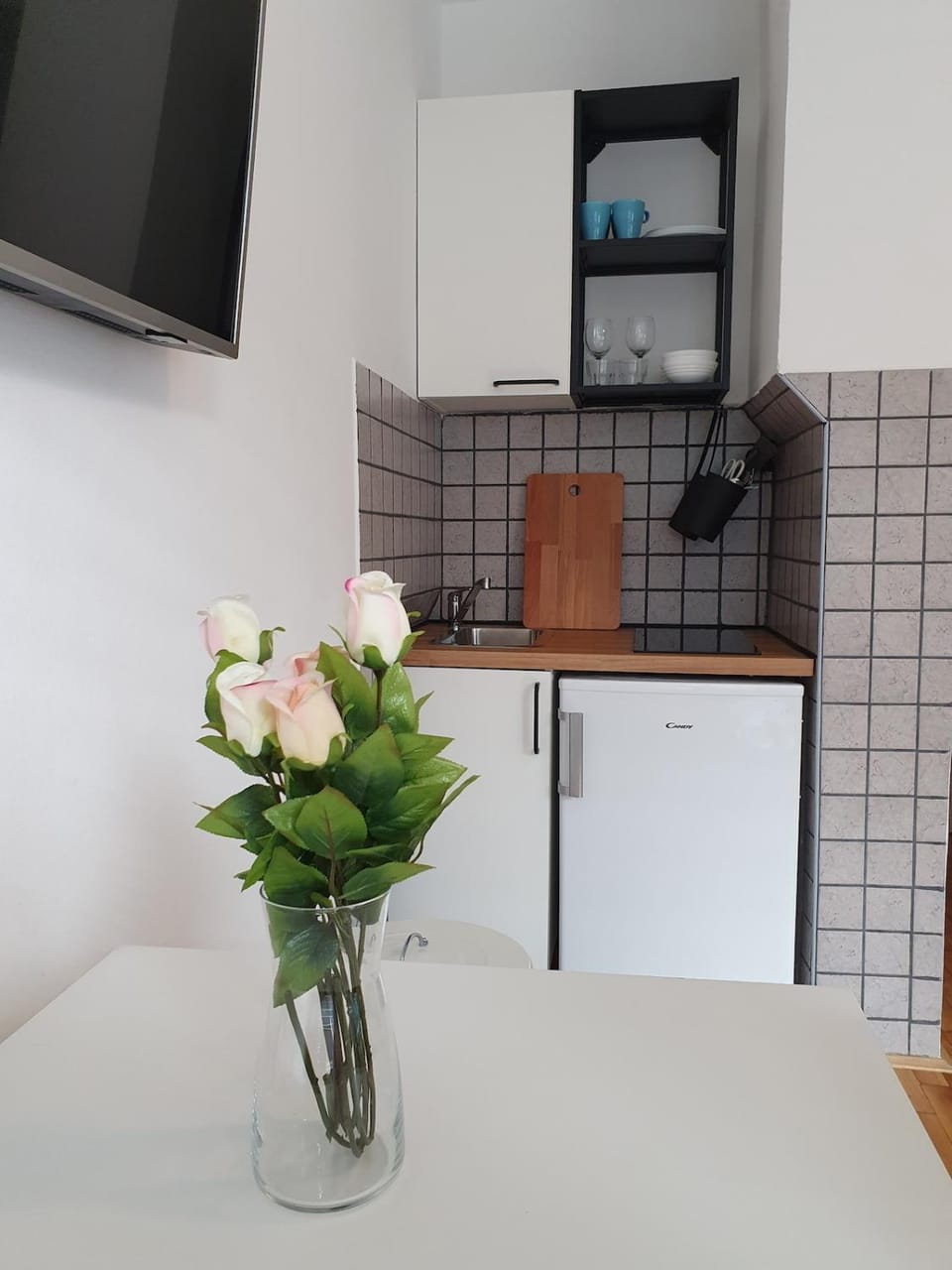 Sweet Vibes Studio at Šiška district, with Parking Apartment in Ljubljana