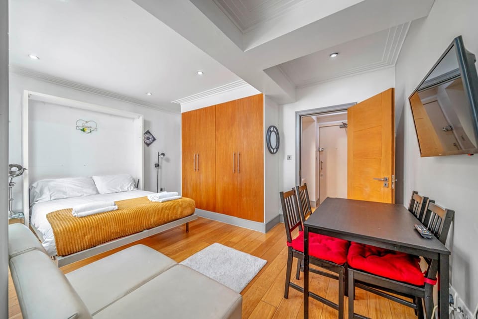 Heart Of London Studio Apartment in City of Westminster