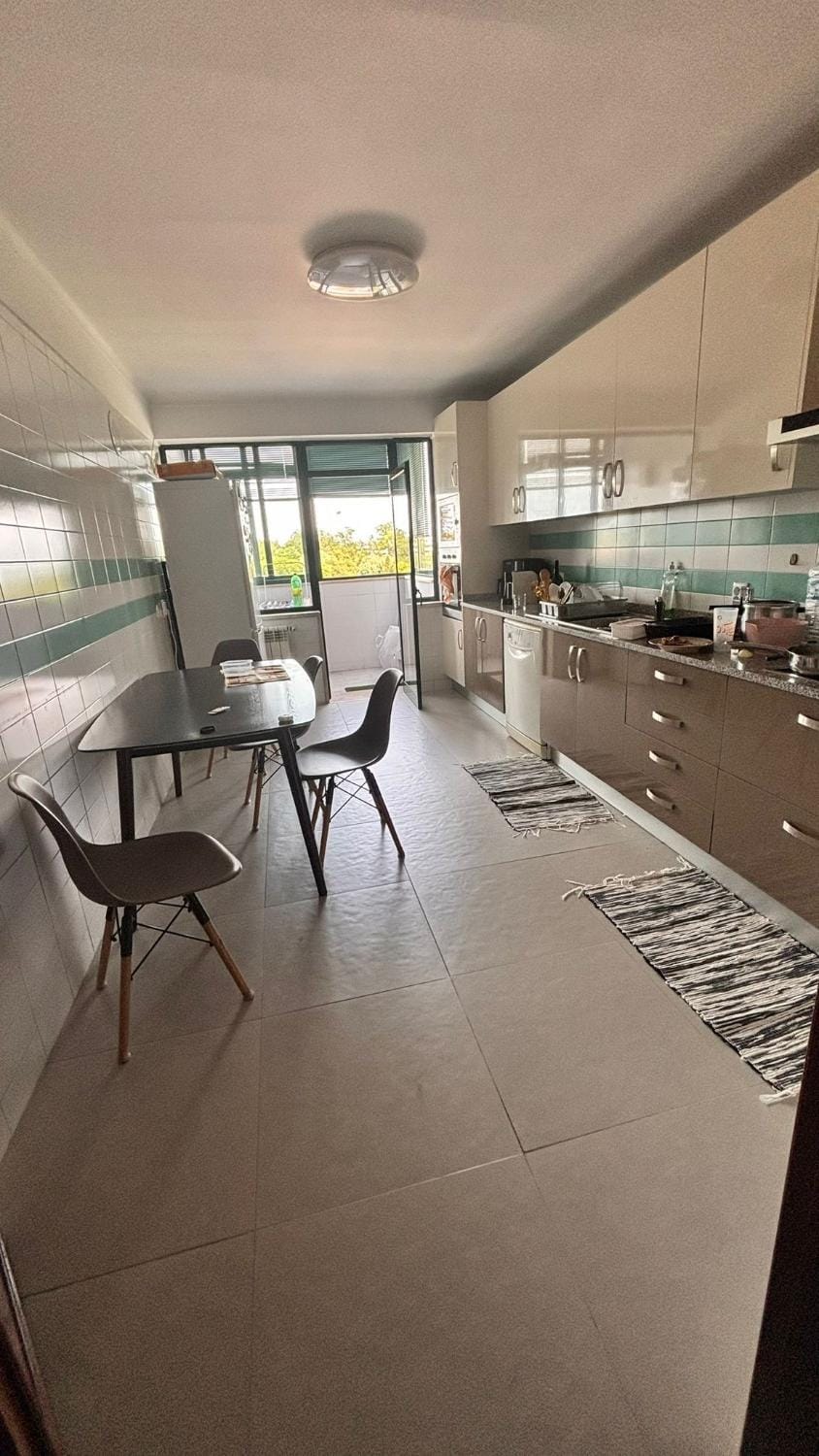 Quarto com varanda no centro de viseu Vacation rental in Portugal