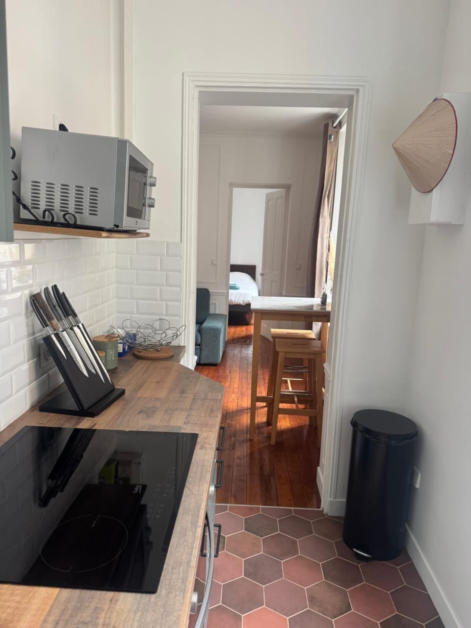Kitchen or kitchenette