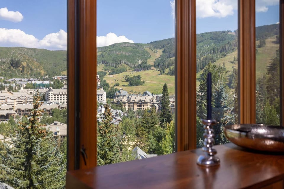Beaver Creek Ski-In Ski-Out - Slopeside Luxury Apartment in Beaver Creek