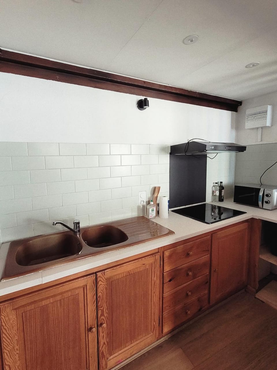 Kitchen or kitchenette, stove