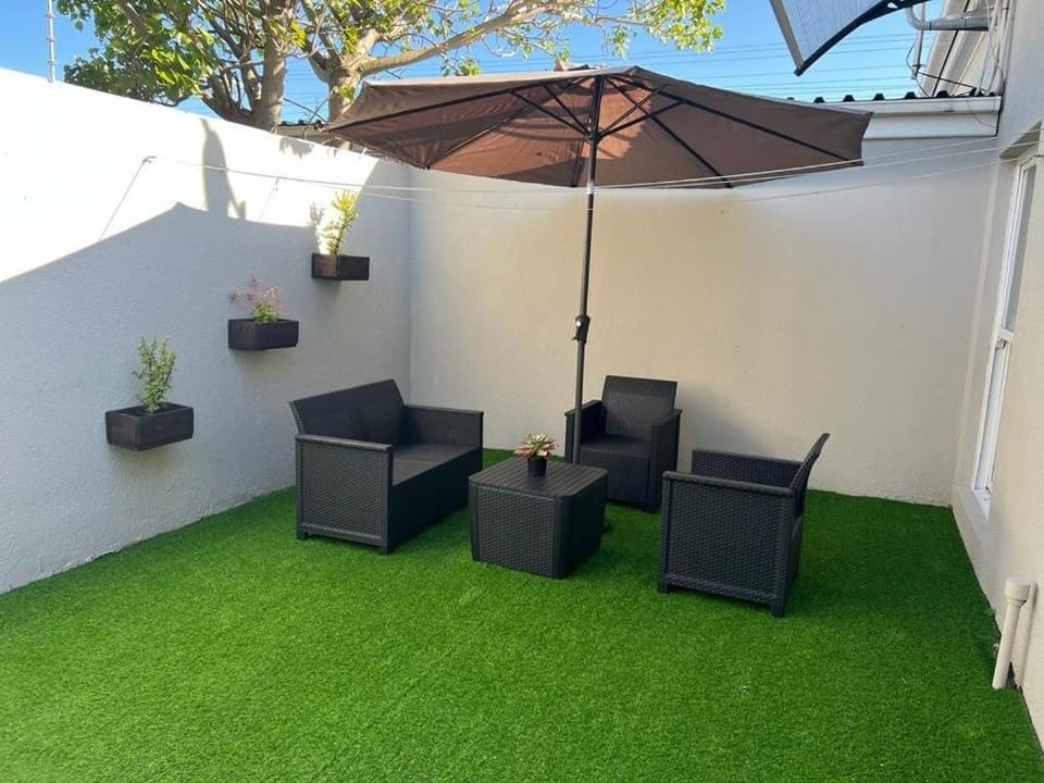 Serena Inn Apartment 6 Self Catering Apartment in Cape Town