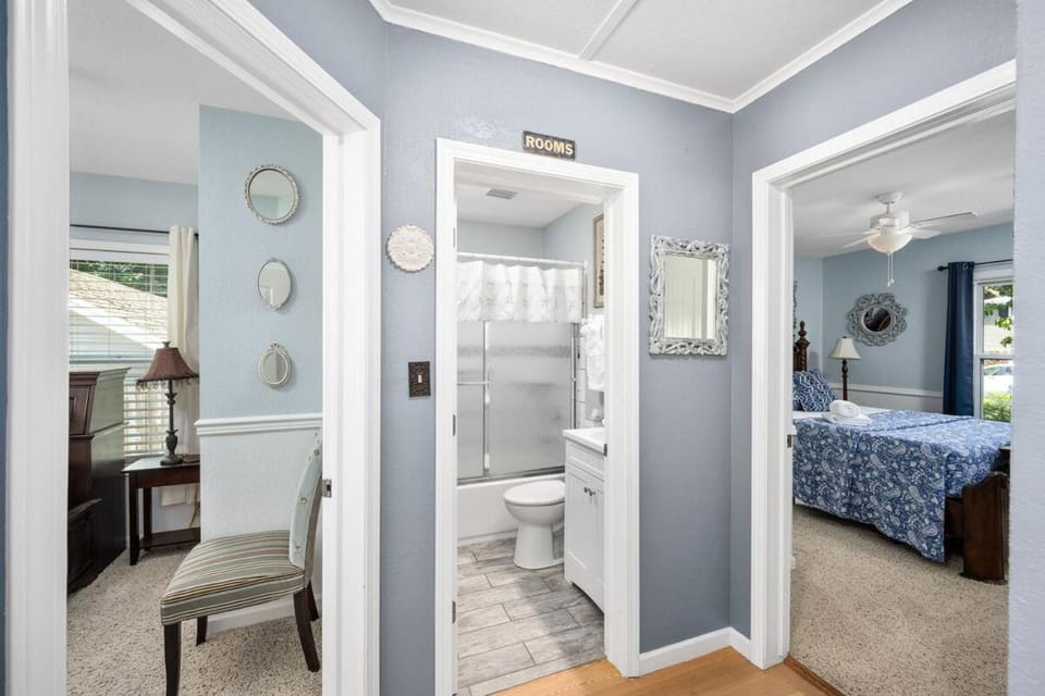 Ivy Cottage House in Coeur dAlene