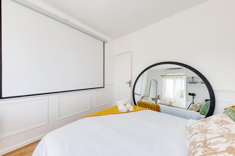 L'Ecrin d'Or - Jacuzzi, Cinéma, 10 min gare à pied House in Île-de-France