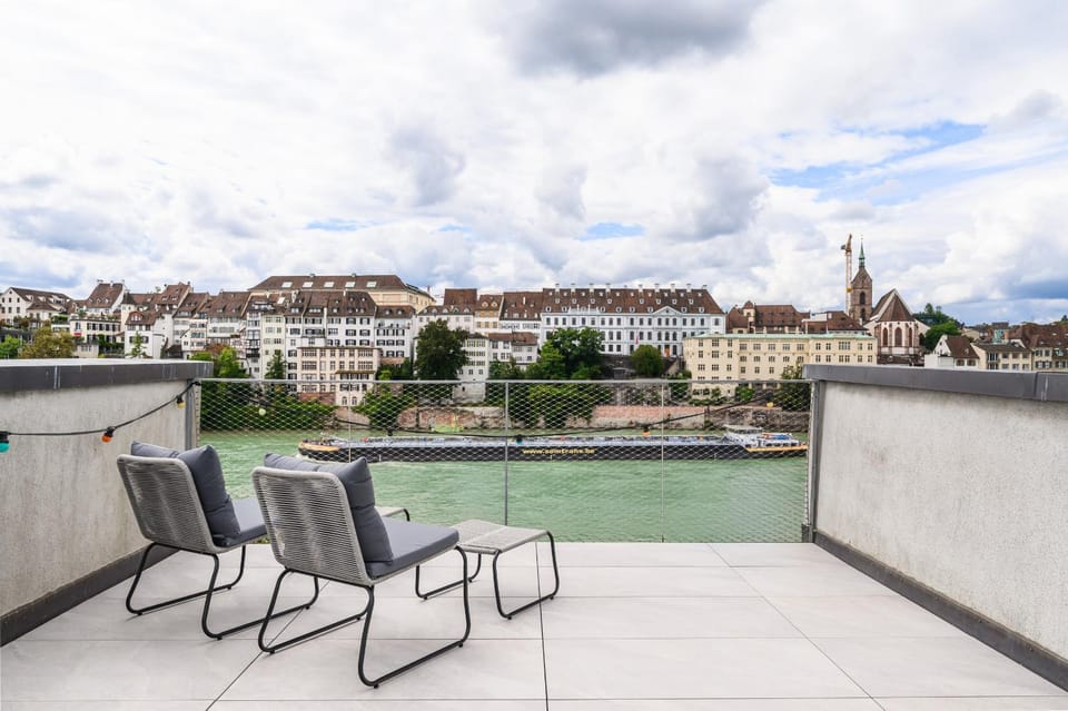 View (from property/room), Balcony/Terrace, City view